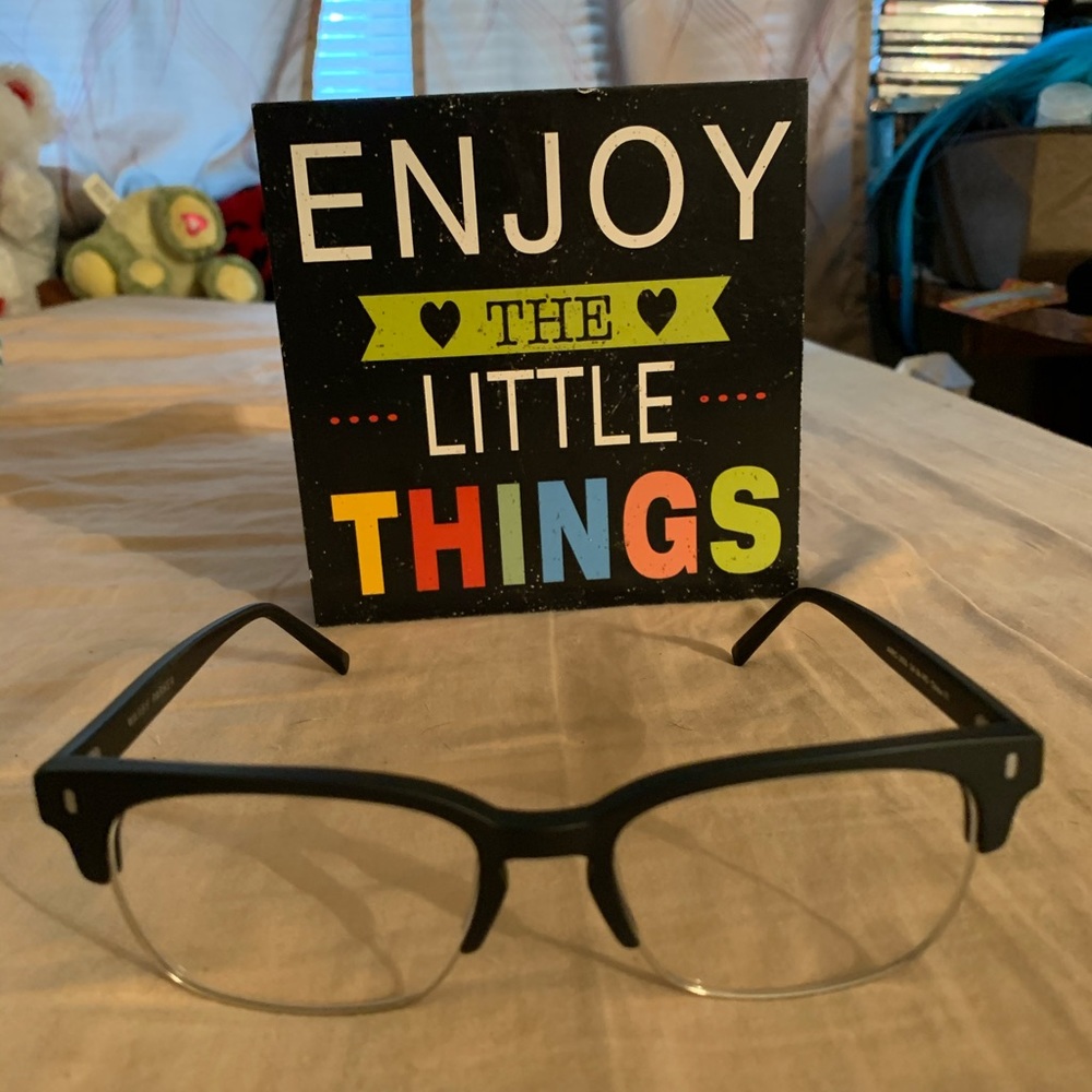 Eye glasses